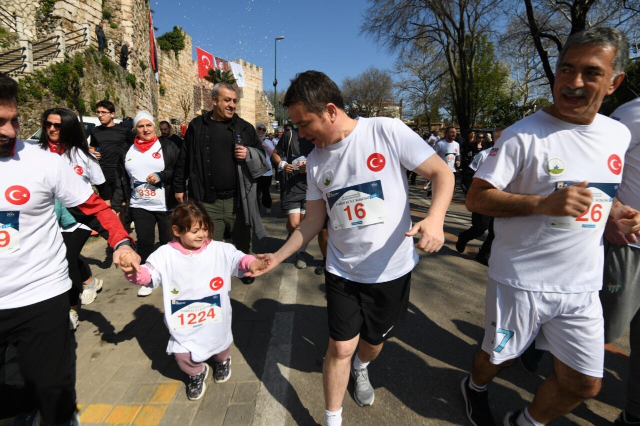 BURSA (AA) – Bursa'da, Osman Gazi'yi Anma ve Bursa'nın Fethi