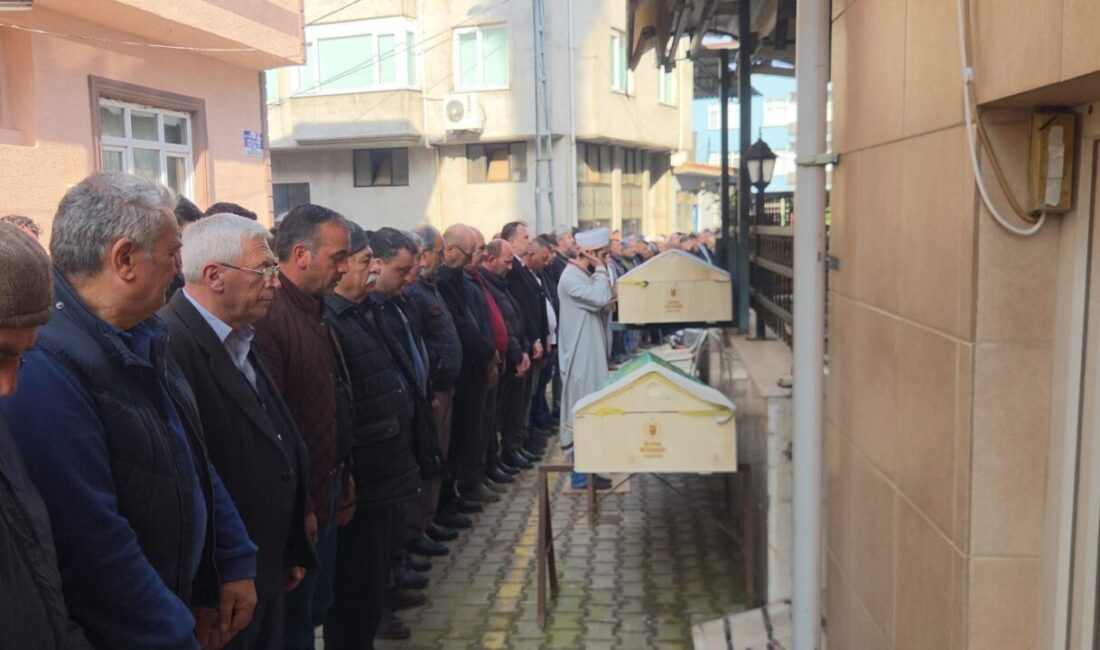 BURSA (AA) – Bursa'nın Orhangazi ilçesinde, iki aile arasında çıkan