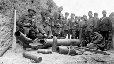 - Çanakkale Savaşları Enstitüsü Müdürü Utkan Emre Er:
- "Raporda 83