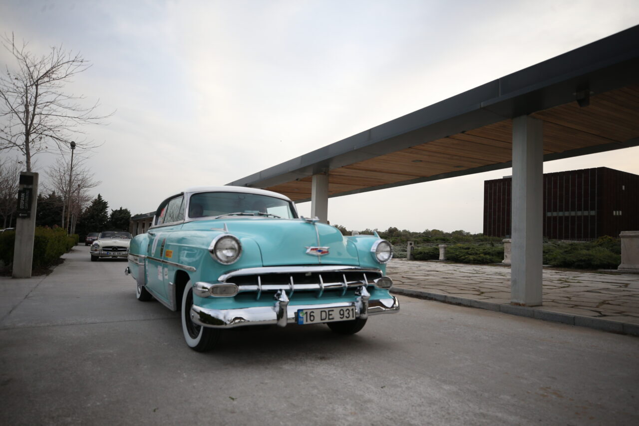 ÇANAKKALE (AA) – Klasik Otomobil Kulübünce düzenlenen "Bahar Rallisi" Çanakkale'de