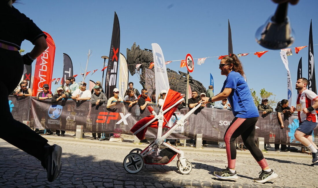 - Troya Ören Yeri'nden başlayan 42 kilometrelik yarışı erkeklerde Selim