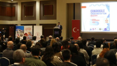 - Çanakkale Valisi Ömer Toraman:
- "Turizm alanında oluşan ekonomiyi, pastayı