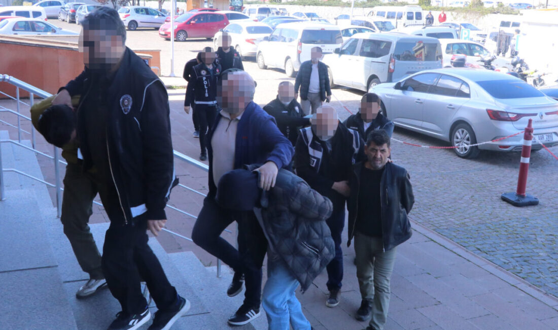 ÇANKIRI (AA) – Çankırı'da düzenlenen uyuşturucu operasyonunda gözaltına alınan 12