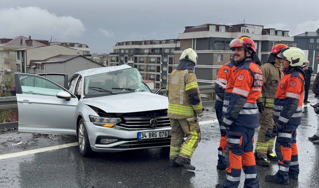 İSTANBUL (AA) – İstanbul Çekmeköy'de 2 otomobilin karıştığı trafik kazasında