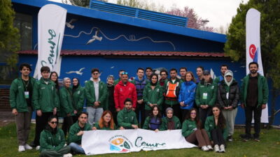 - Katılımcılara, alanında uzman isimler tarafından orman yangınları, küresel iklim