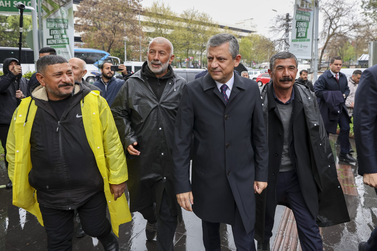 ANKARA (AA) – CHP Genel Başkanı Özgür Özel, haklarını alamadıkları
