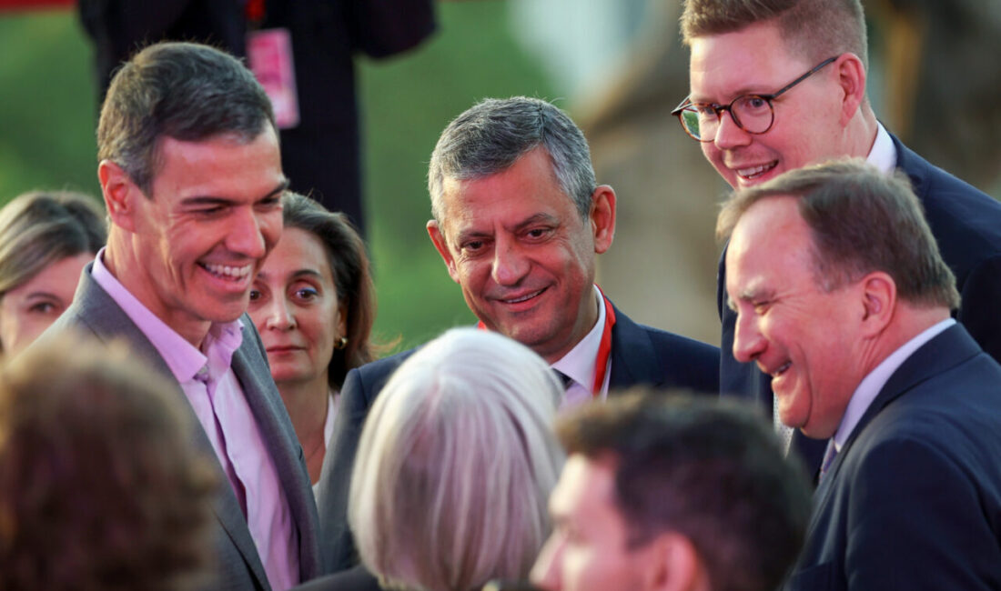 ANKARA (AA) – CHP Genel Başkanı Özgür Özel, İspanya'nın Barselona