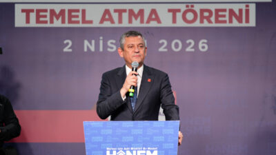 - "Bayrak, vazife çalışmak için. Onun için düşen düştüğü yerde
