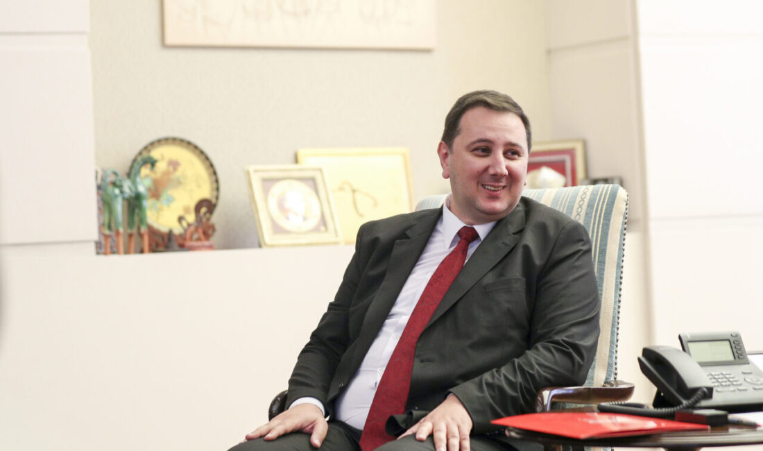 ANKARA (AA) – CHP Genel Başkanı Özgür Özel, Kuzey Makedonya'dan