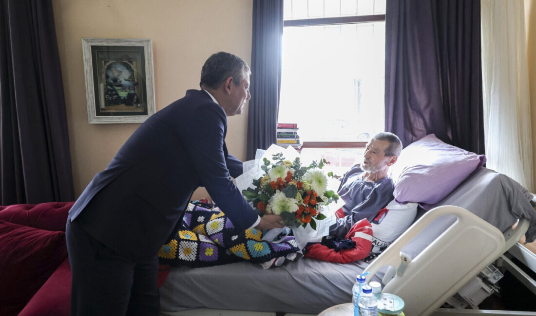 ANKARA (AA) – CHP Genel Başkanı Özgür Özel, şair ve