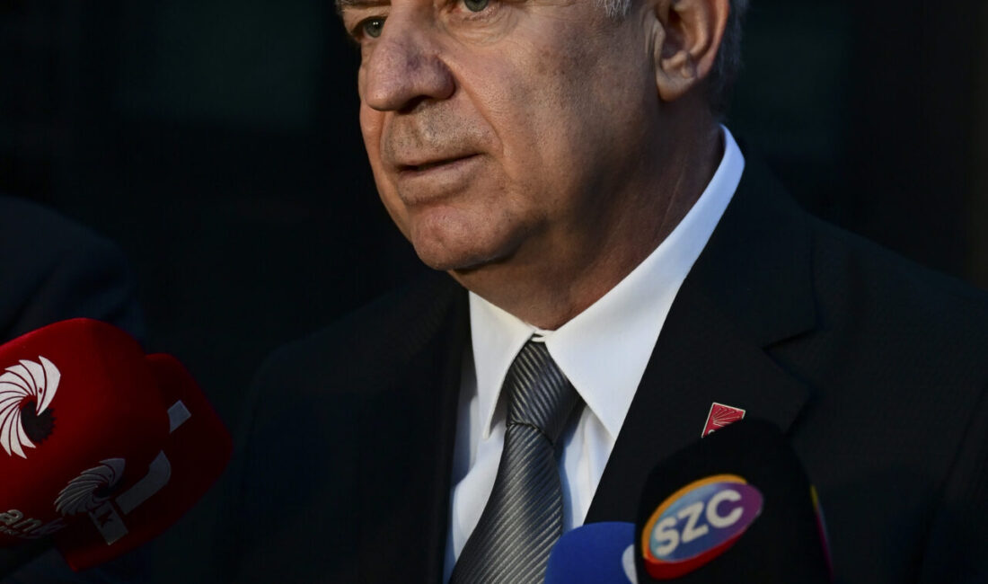 ANKARA (AA) – CHP heyeti, İçişleri Bakanı Mustafa Çiftçi'yi Bakanlıkta