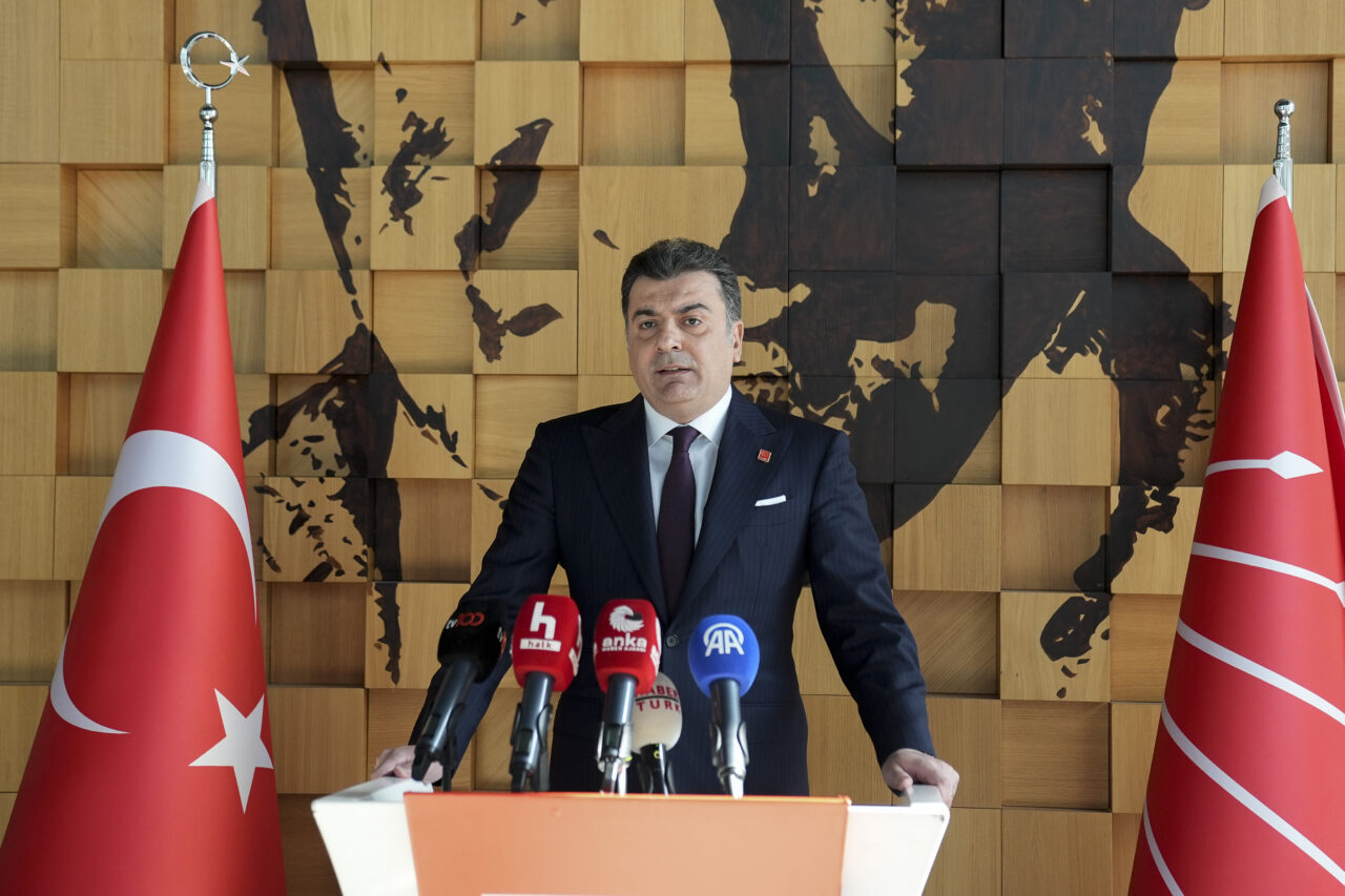 - Parti Sözcüsü Zeynel Emre:
- "Son günlerde, haftalarda yaşadığımız o