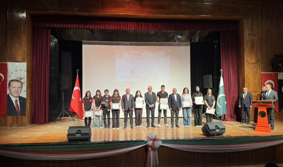 ÇORUM (AA) – "Doğanın harikaları: Himalayalar'dan Kapadokya'ya" temasıyla düzenlenen "Chughtai