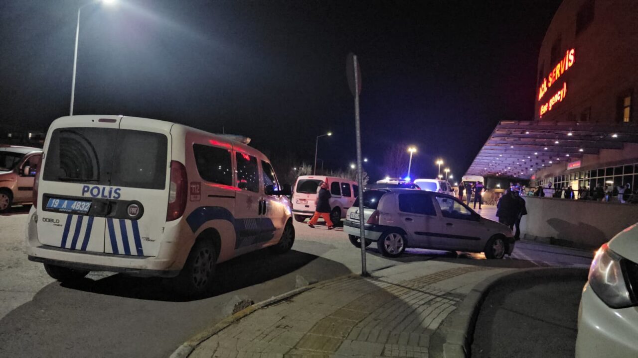ÇORUM (AA) – Çorum'da bir kişi, silahlı saldırı sonucu yaralandı.