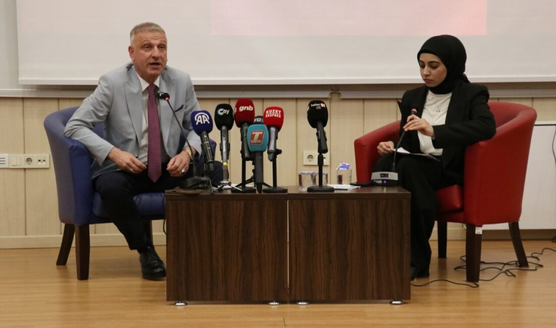 TRABZON (AA) – Cumhurbaşkanı Başdanışmanı Oktay Saral, Karadeniz Teknik Üniversitesi'nde