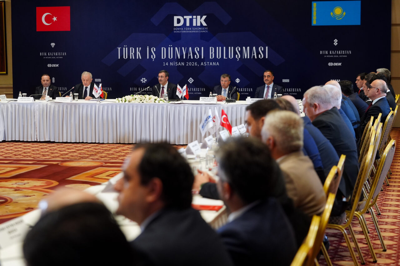 - "Hem Türkiye'den Kazakistan'a hem de Kazakistan'dan Türkiye'ye doğrudan yatırımların