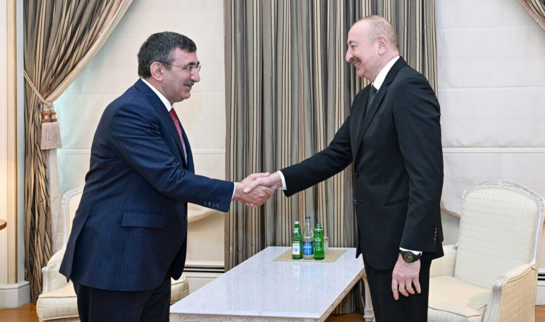 BAKÜ (AA) – Cumhurbaşkanı Yardımcısı Cevdet Yılmaz, Azerbaycan'ın başkenti Bakü'de,