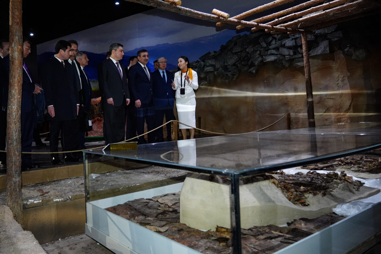 ASTANA (AA) – Cumhurbaşkanı Yardımcısı Cevdet Yılmaz, Kazakistan Ulusal Müzesi