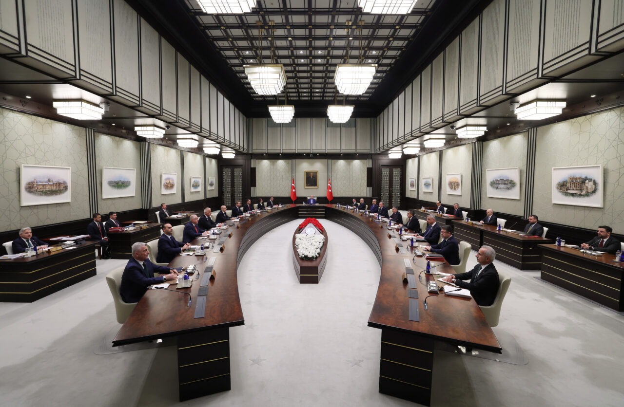 ANKARA (AA) – Cumhurbaşkanlığı Kabinesi, Cumhurbaşkanı Recep Tayyip Erdoğan başkanlığında