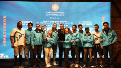 - Zeynep Atabay Taşkent kaptanlığındaki Orient Express6 adlı tekneyle yarışan