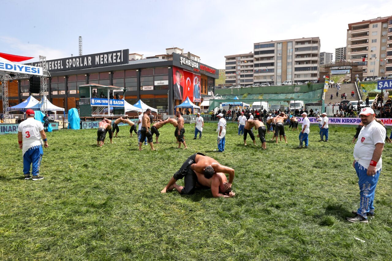 GAZİANTEP (AA) – Türkiye Geleneksel Güreşler Federasyonu (TGGF) bünyesinde dördüncüsü