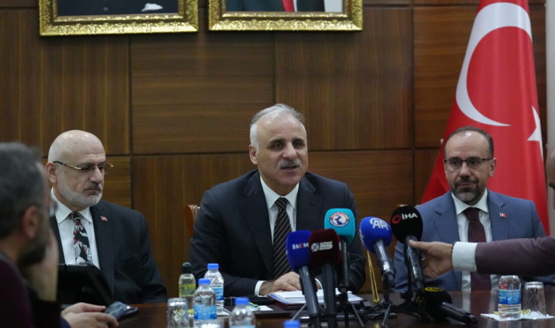 - Vali Murat Zorluoğlu:
- "Diyarbakır'da icra edilecek programa Mısır, Rusya,