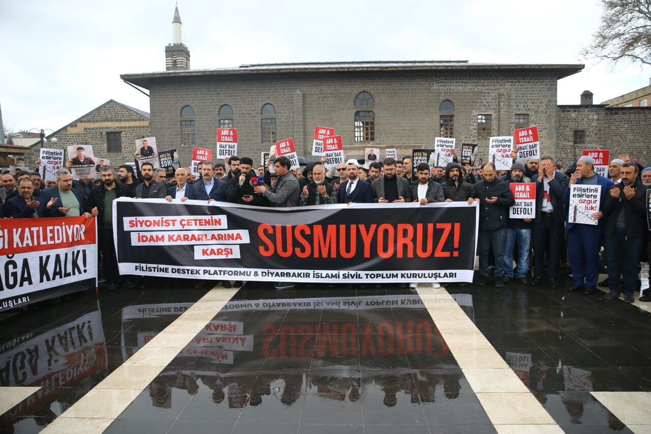 DİYARBAKIR (AA) – Diyarbakır ve Şırnak'ta bir araya gelen sivil