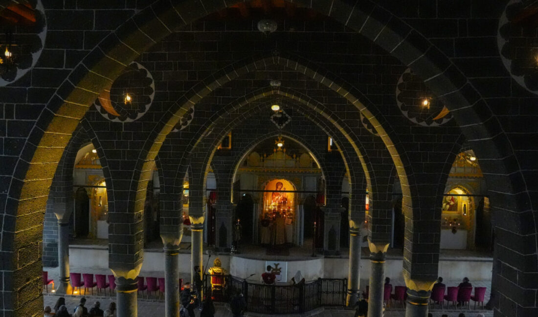 DİYARBAKIR (AA) – Diyarbakır'da Paskalya Bayramı tarihi Surp Giragos Ermeni