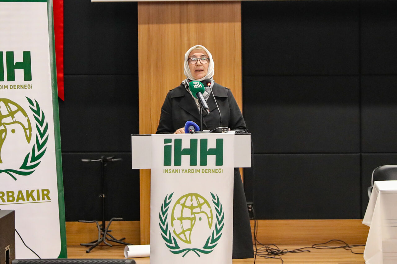 DİYARBAKIR (AA) – Diyarbakır'da İnsan Hak ve Hürriyetleri (İHH) İnsani