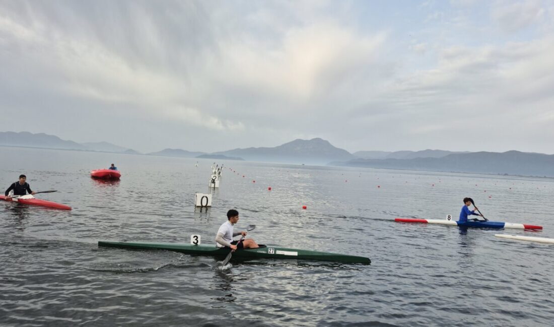 - Bin metrede dereceye giren sporcular madalyalarını aldı