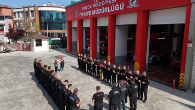 DÜZCE (AA) – Düzce'de itfaiyeci olmak isteyen iki kardeşin hayali,