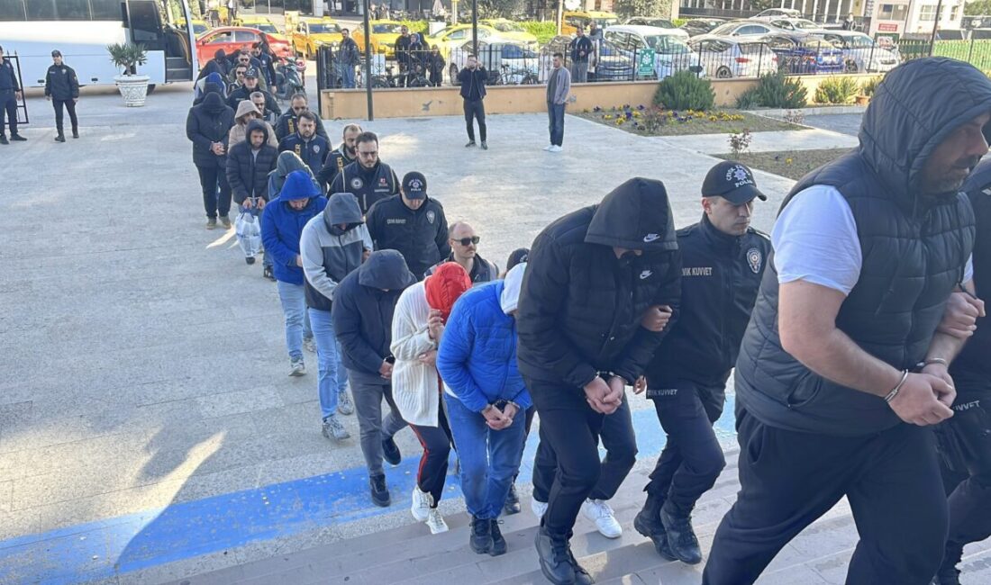 EDİRNE (AA) – Edirne merkezli 2 ilde düzenlenen yasa dışı