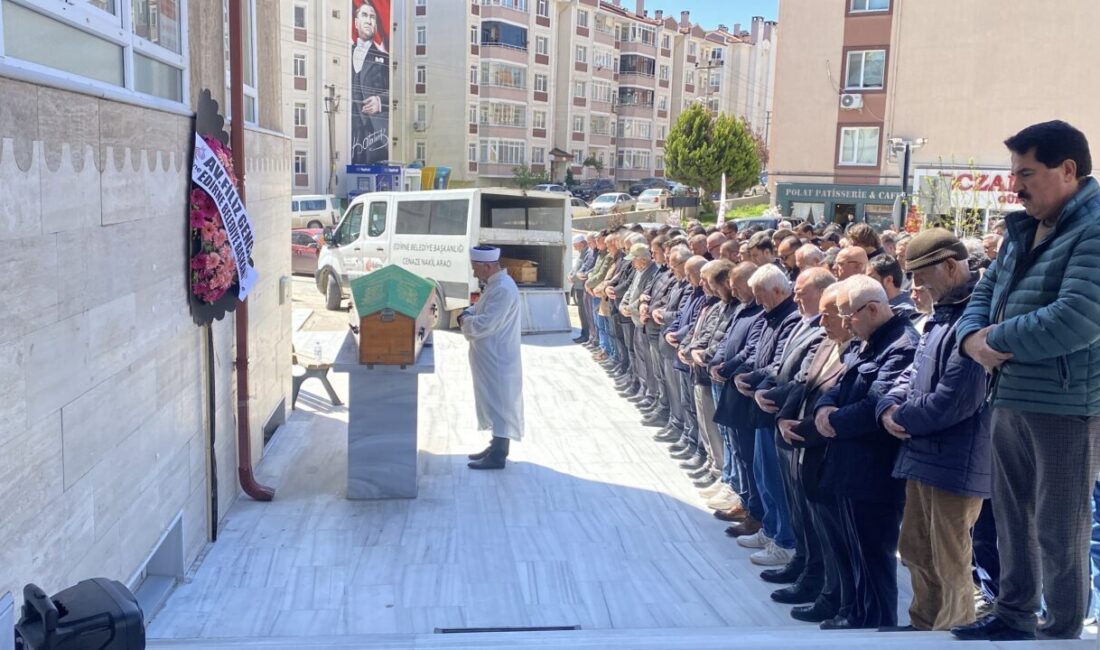 EDİRNE (AA) – Edirne'de 5'inci kattaki dairenin balkonundan düşen 11