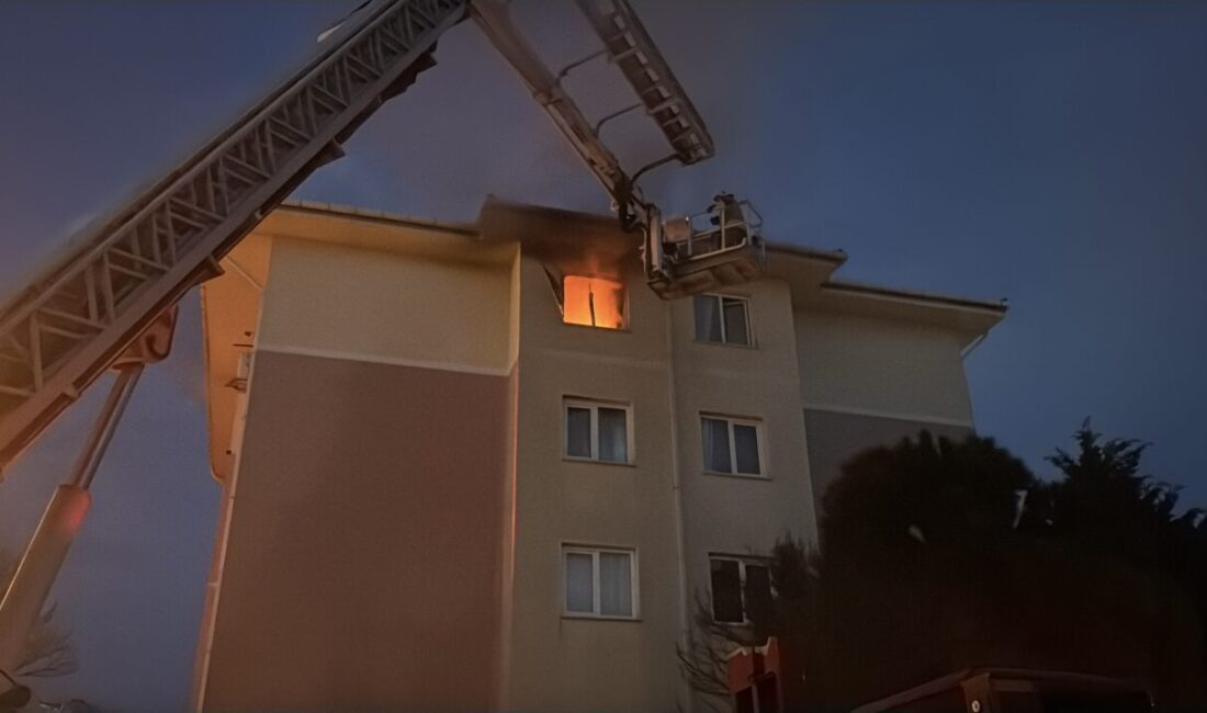EDİRNE (AA) – Edirne'de bir apartman dairesinde çıkan yangın itfaiye
