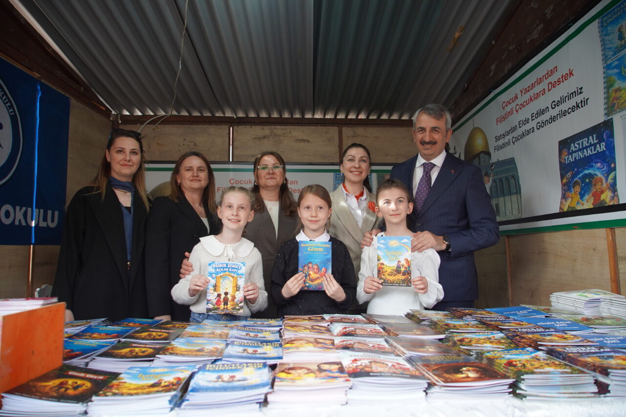 - Trakya’nın en büyük çocuk kitap fuarında stant açan Edirneli