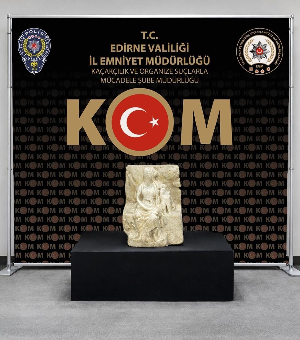 EDİRNE (AA) – Edirne'de yurt dışına götürülmeye çalışılan Roma dönemine