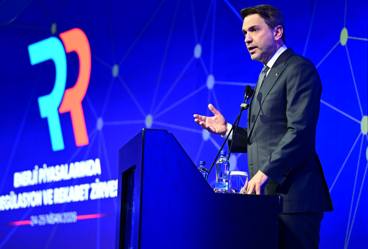 - Rekabet Kurumu Başkanı Birol Küle:
- "Küresel enerji krizleri enerji