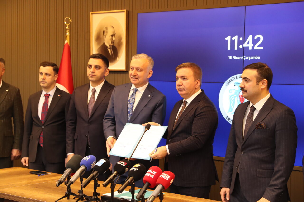 ERZİNCAN (AA) – Erzincan'da Valilik himayelerinde 6 kamu kurumuyla kış