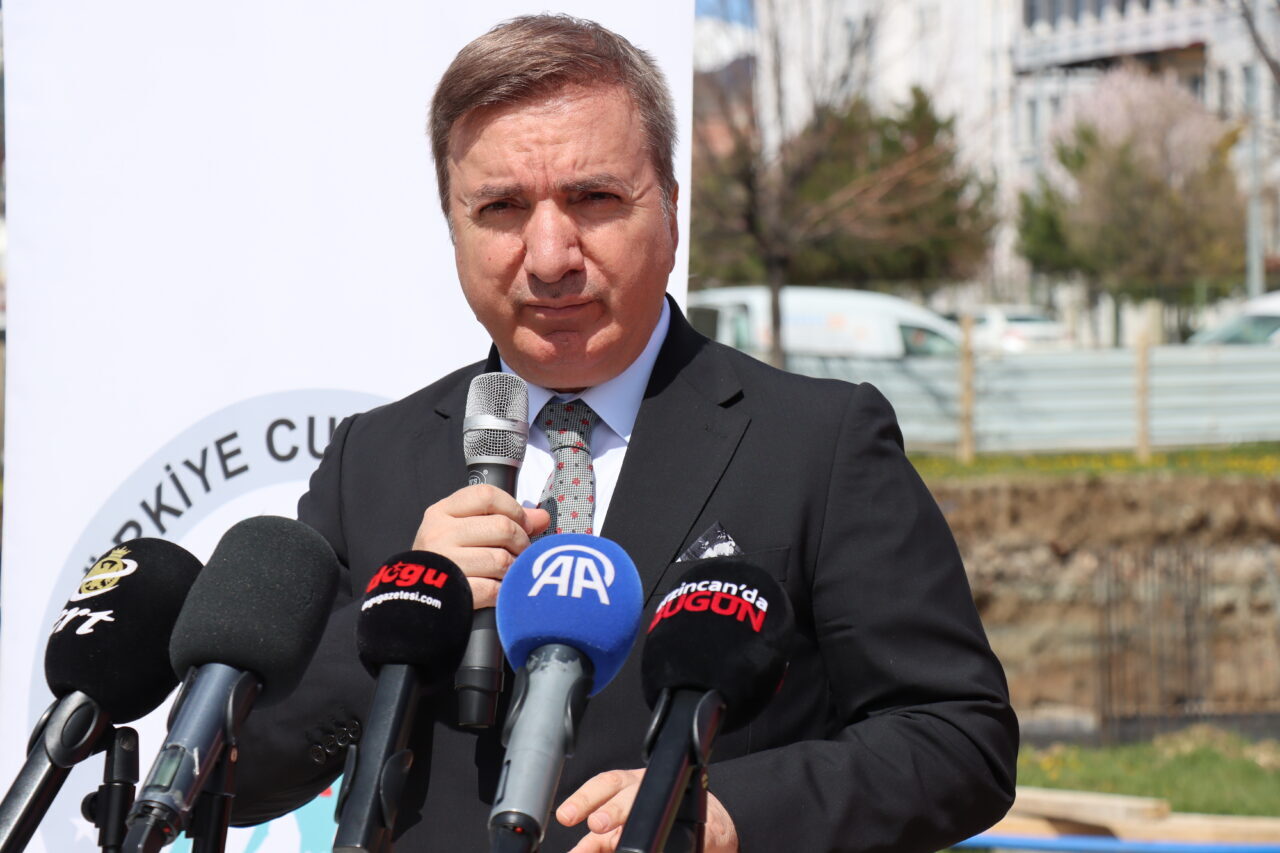 ERZİNCAN (AA) – Erzincan'da değerler ve bilim eğitiminin bir arada