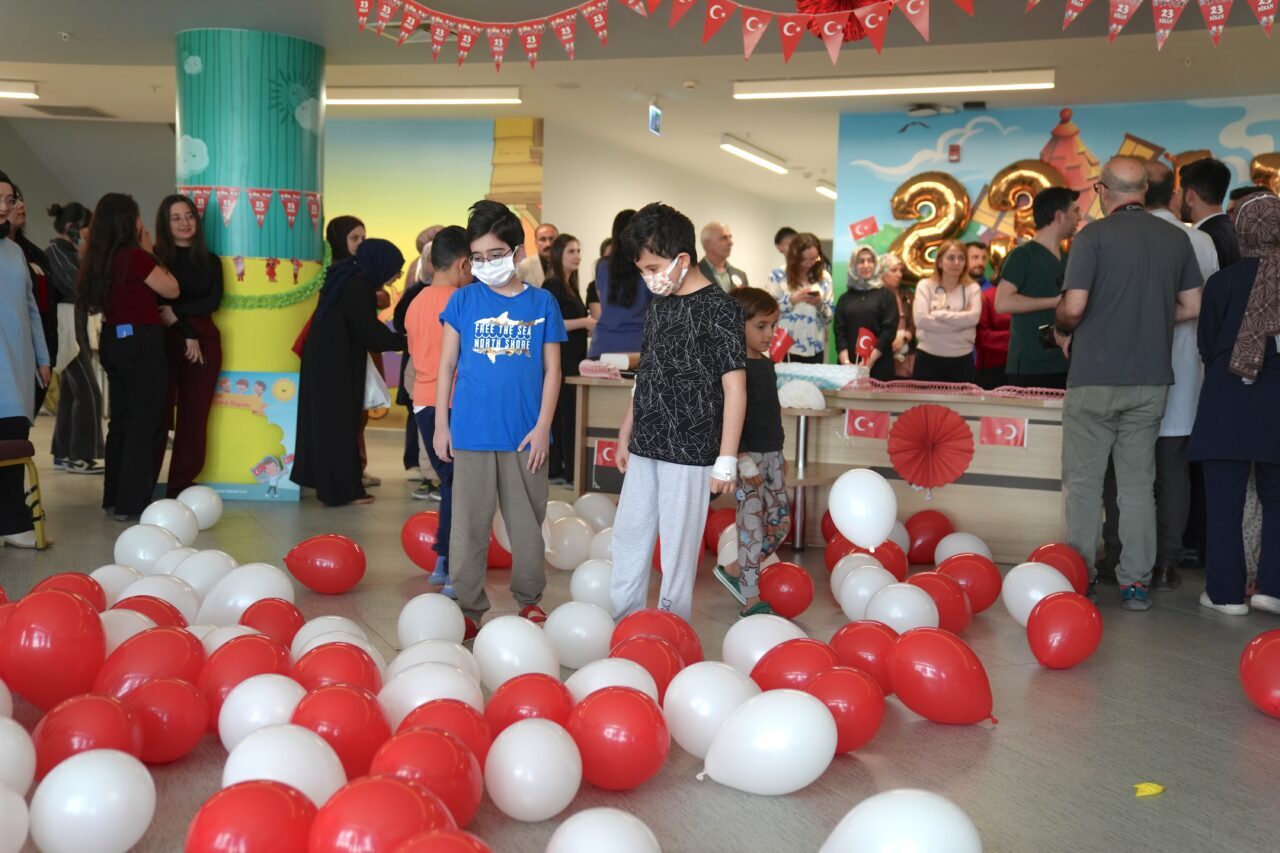 ERZURUM (AA) – Erzurum Şehir Hastanesi'nde tedavi gören çocuklar için