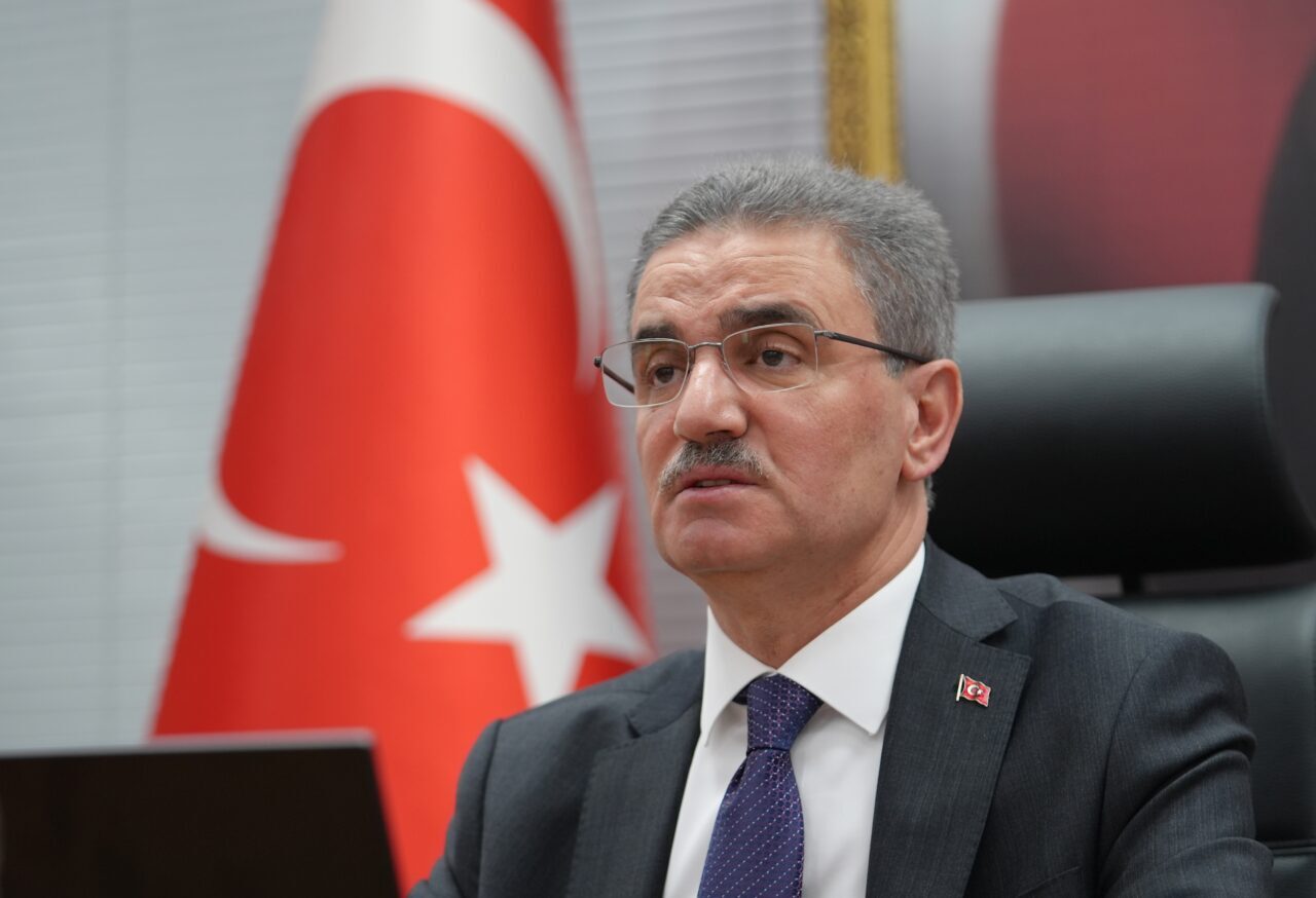 - Vali Aydın Baruş:
- "İlimizin düzensiz göç yolları üzerinde bulunması