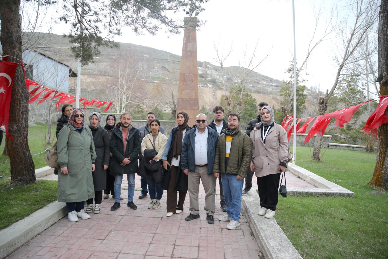 - Erzurum Turizm Tanıtım ve Kalkınma Derneği Başkanı Ömer Faruk
