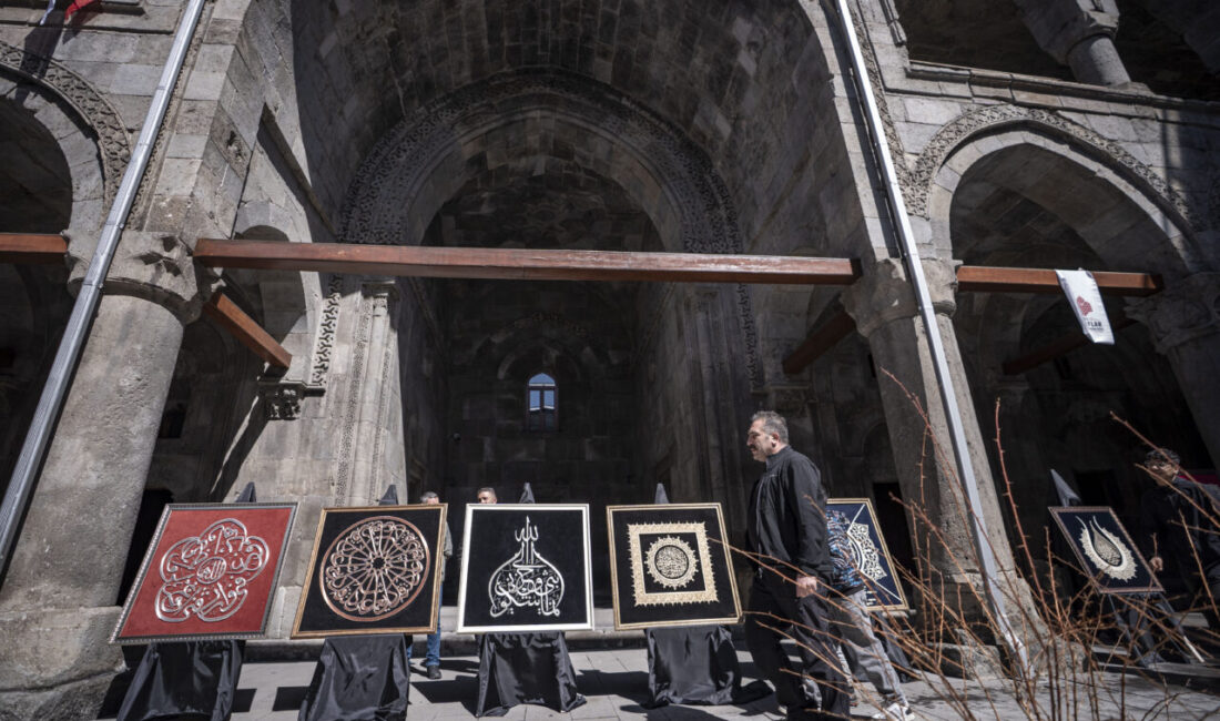 - Vali Aydın Baruş:
- "Erzurum sıradan bir şehir değildir, bu