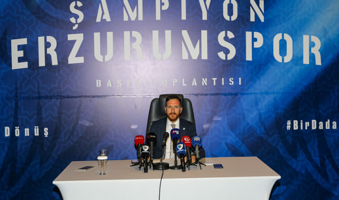 - Erzurumspor FK Başkanı Ahmet Dal:
- "Sezonun yüzde seksenini lider