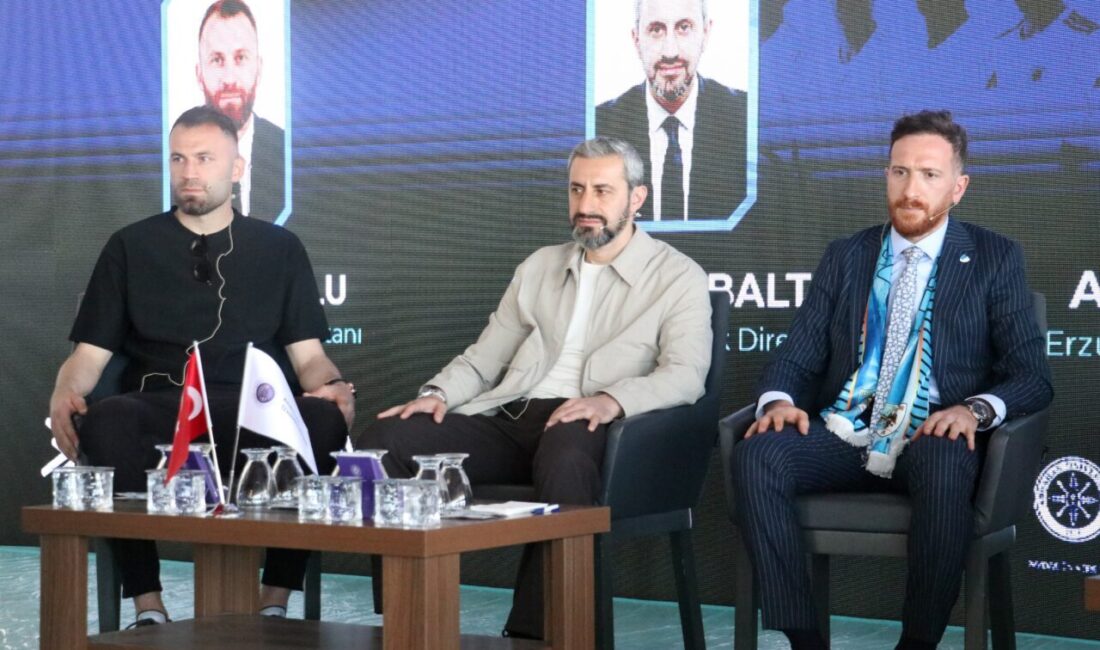 - Erzurumspor FK Onursal Başkanı Mehmet Sekmen:
- "Azmettik, sabrettik 3.