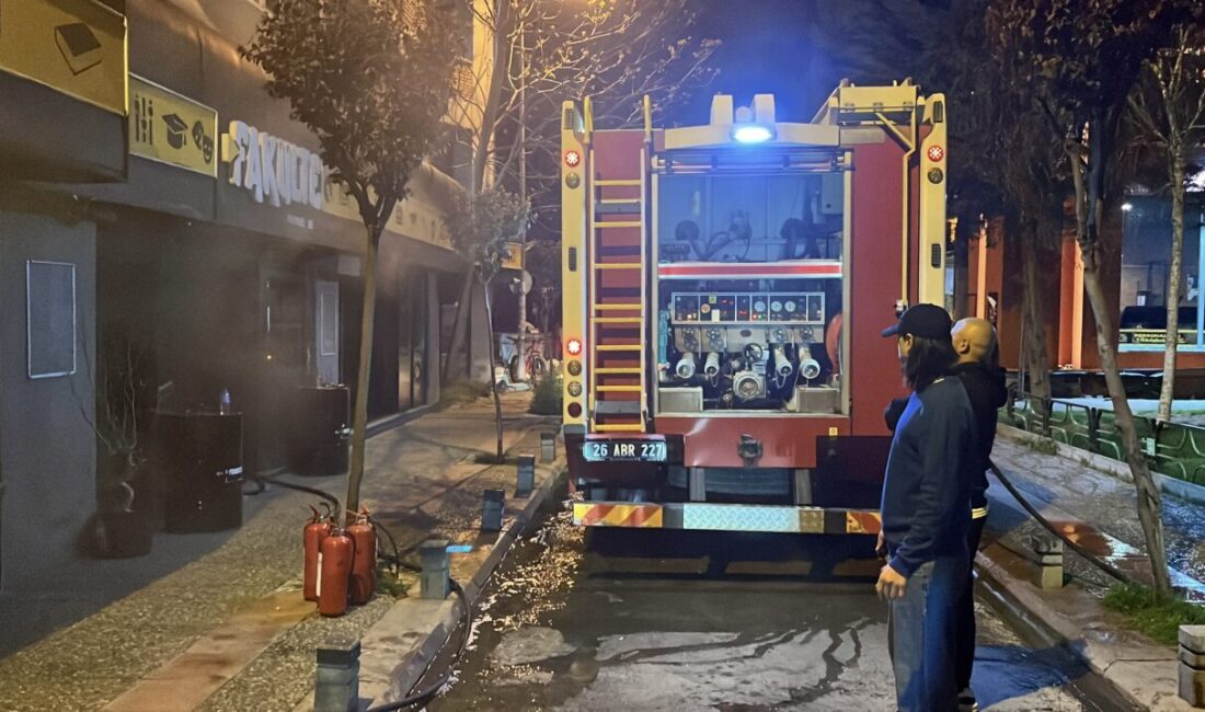 ESKİŞEHİR (AA) – Eskişehir'in Tepebaşı ilçesinde bir eğlence mekanının alt