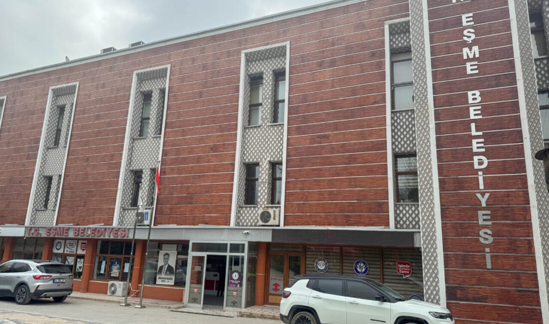 - Operasyonda Belediye Başkanı Tozan'ın yanı sıra eşi Burcu Tozan