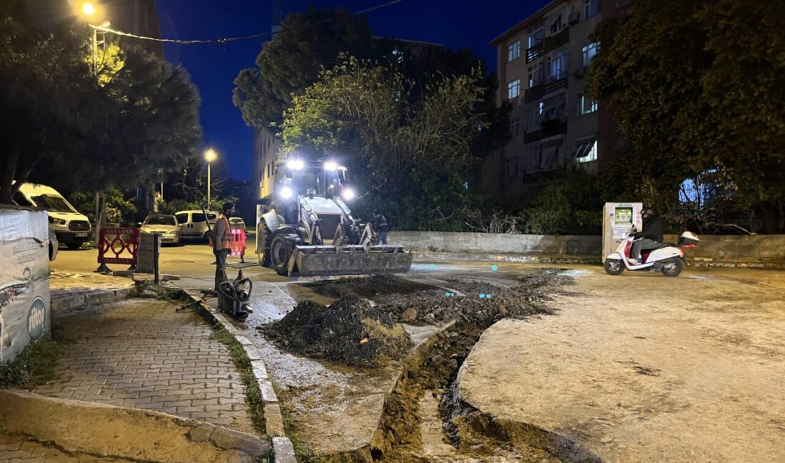 İSTANBUL (AA) – Eyüpsultan'da doğal gaz ekiplerinin kazı çalışması sırasında