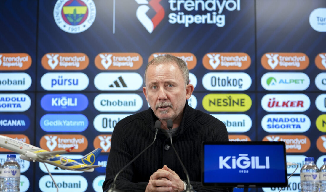 - Beşiktaş Teknik Direktörü Sergen Yalçın:
"Trabzon'da, Galatasaray'da, ilk yarıdaki Fenerbahçe