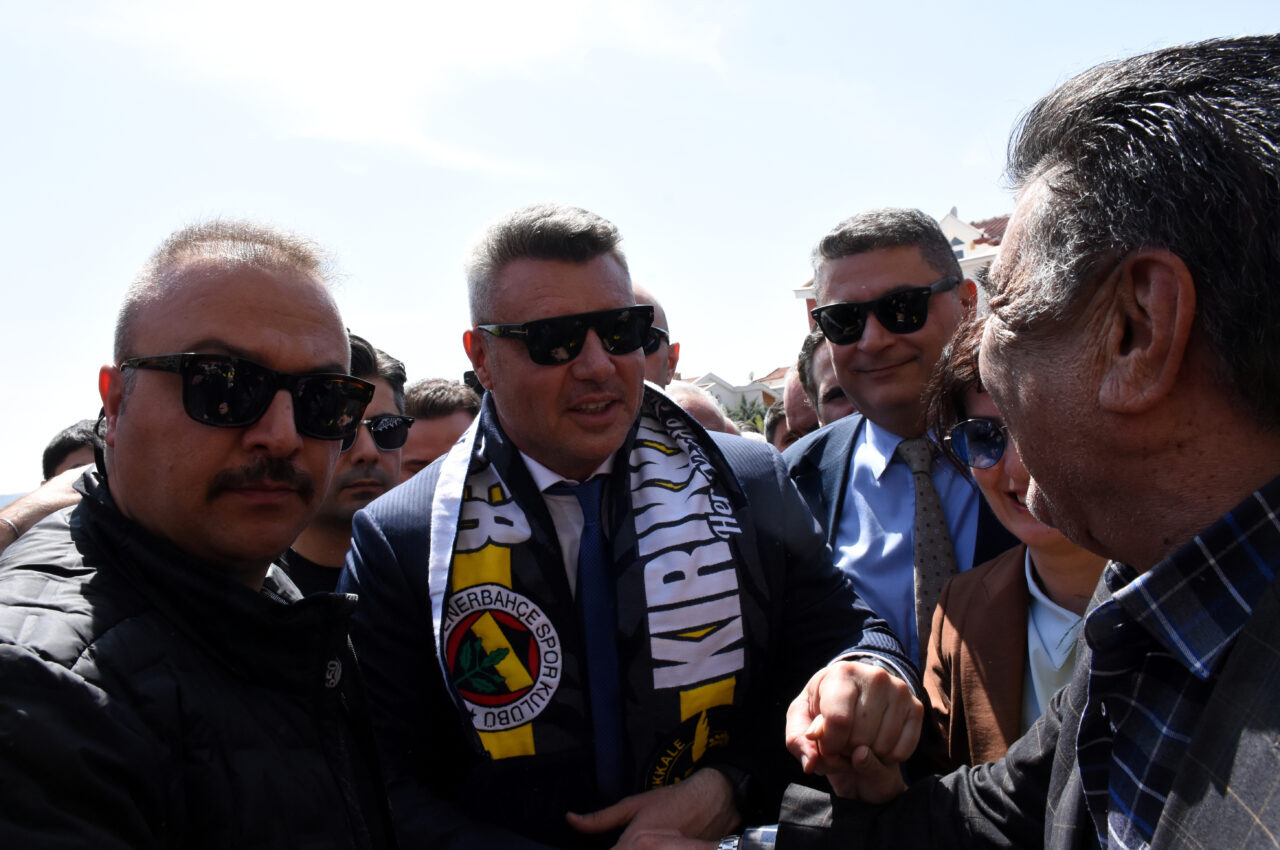 - "Görevimiz çok net. Gençlerimizin önlerini açmak, onlara inanmak ve